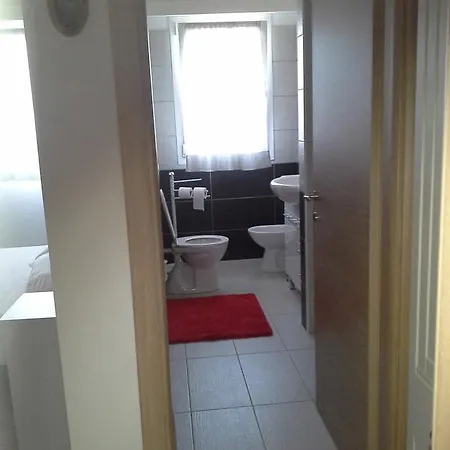 Bed and Breakfast S'ena Suni