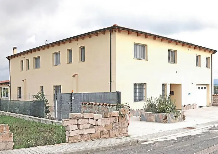 住宿加早餐酒店 S'ena 3*